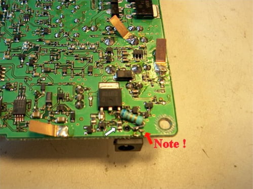 Weerstand Yaesu FT-817 laadmodificatie